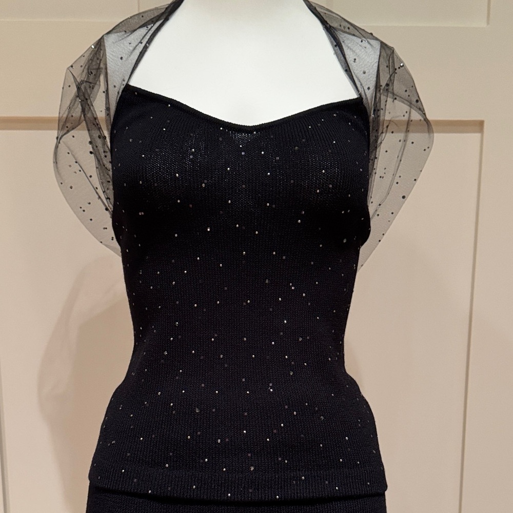 ST. JOHN COUTURE TULLE EMBELLISHED BLACK KNIT SLEEVELESS TOP SIZE US 2